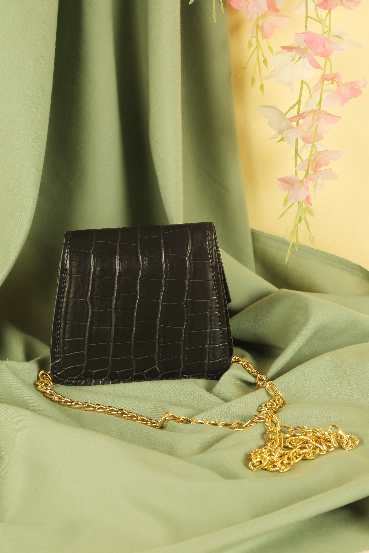 Luna Sling Bag