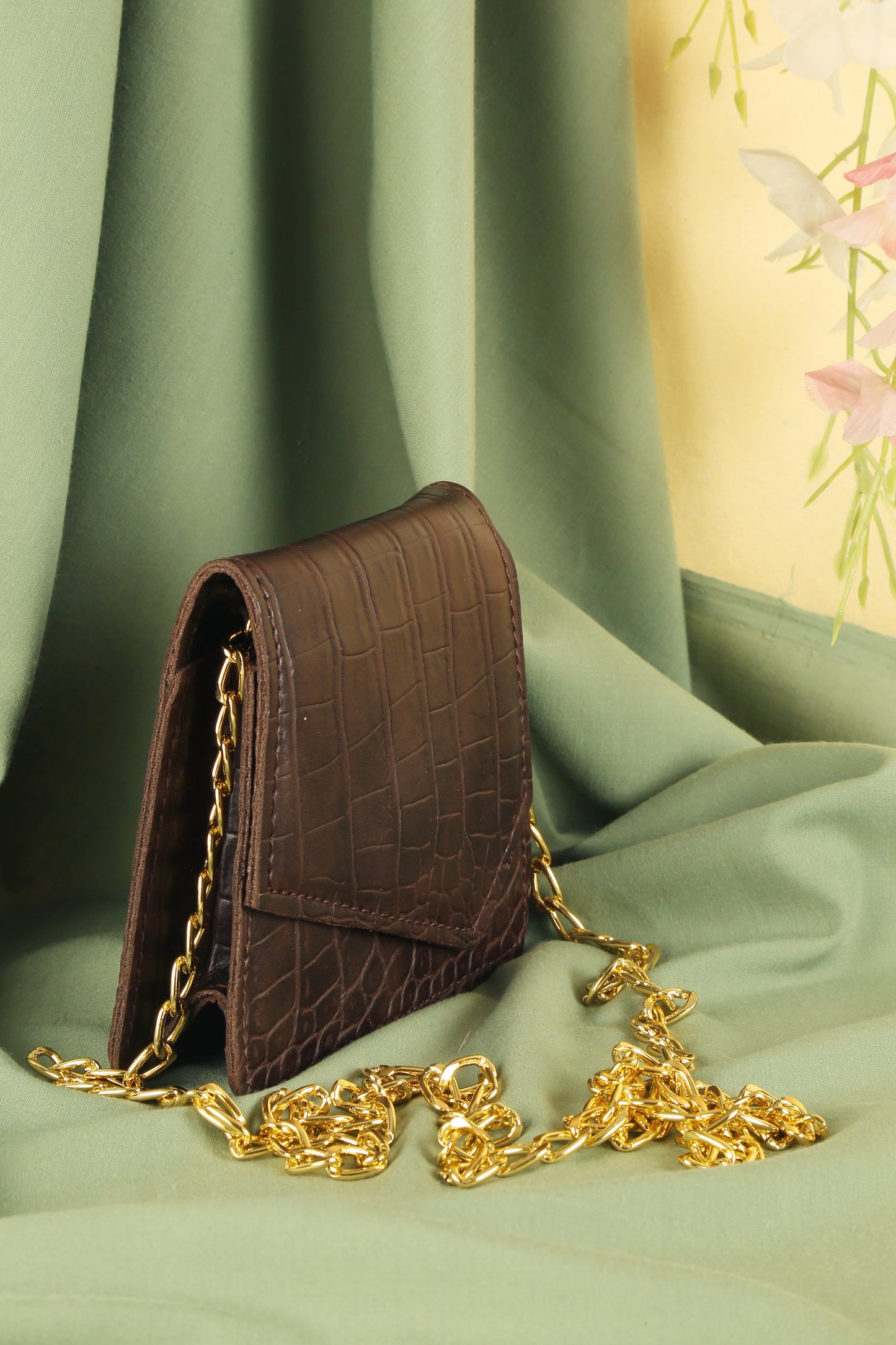 Luna Sling Bag