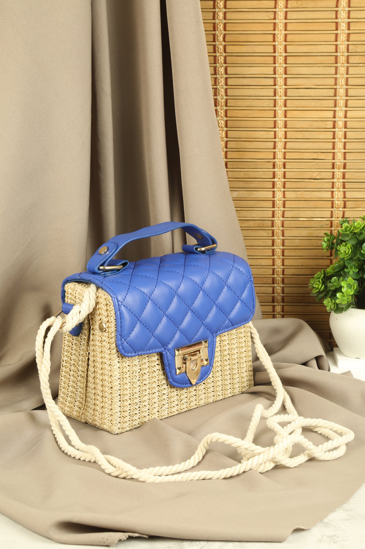 Nova Sling Bag