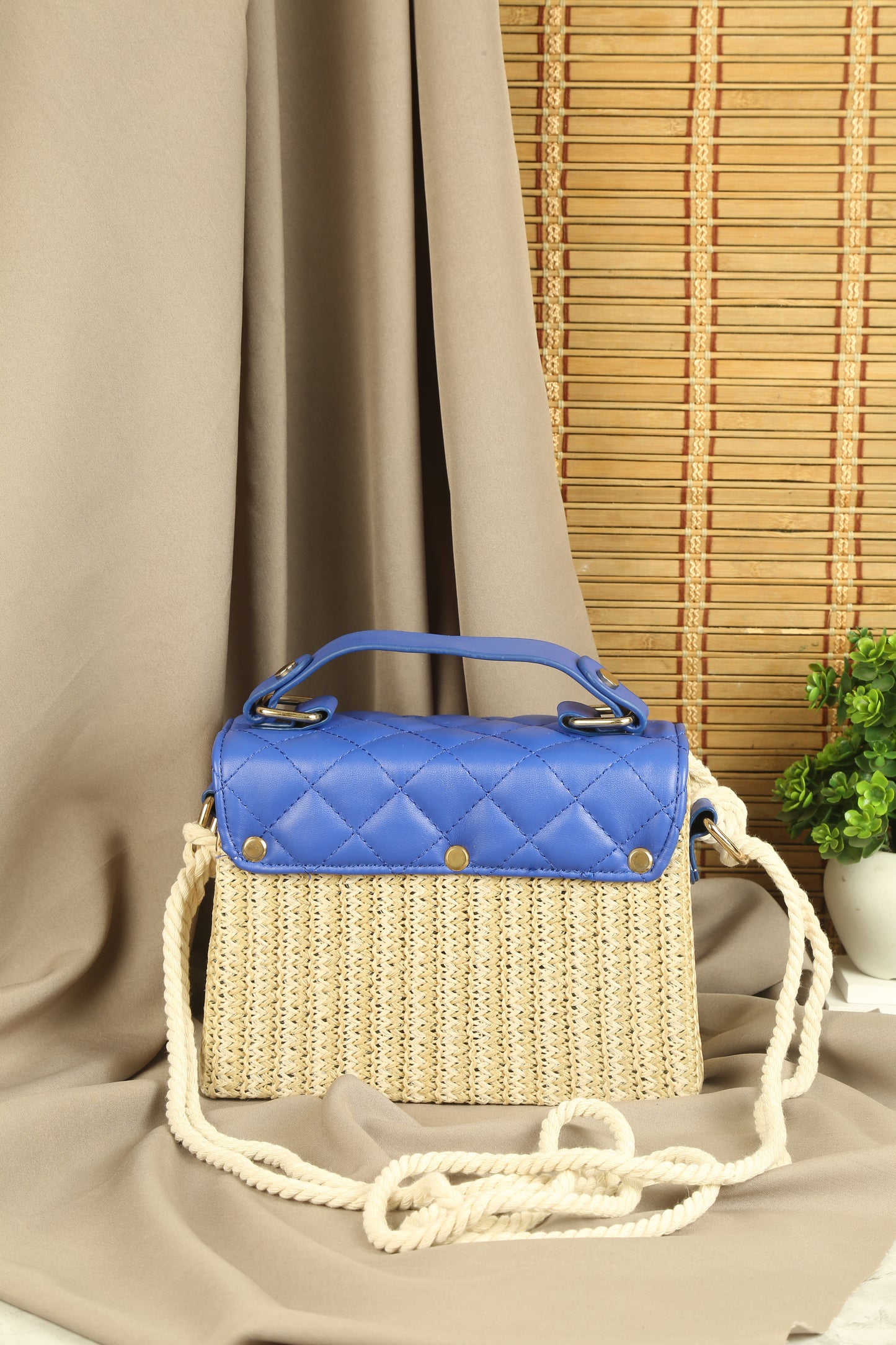 Nova Sling Bag