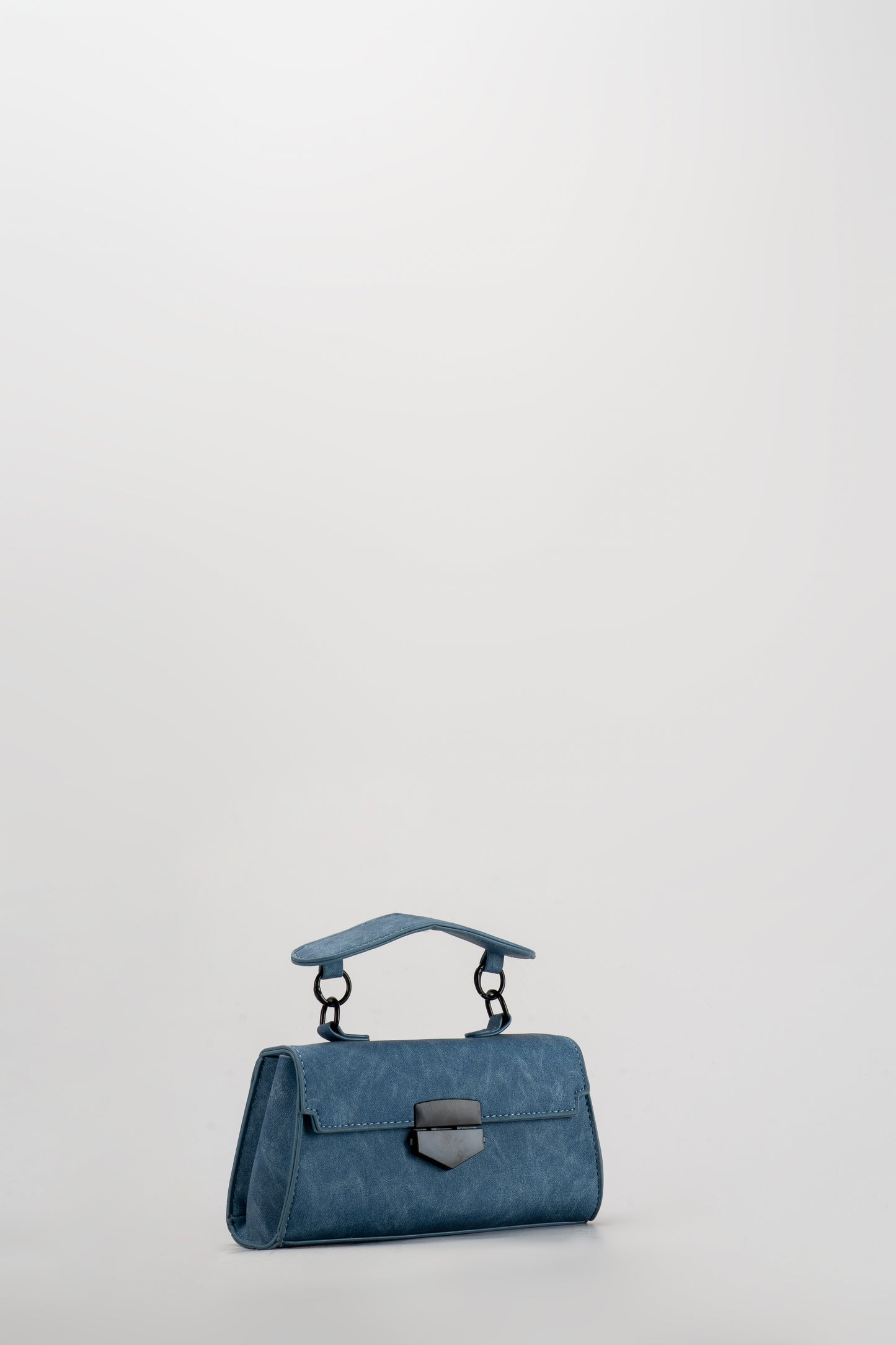 Peyton Sling Bag