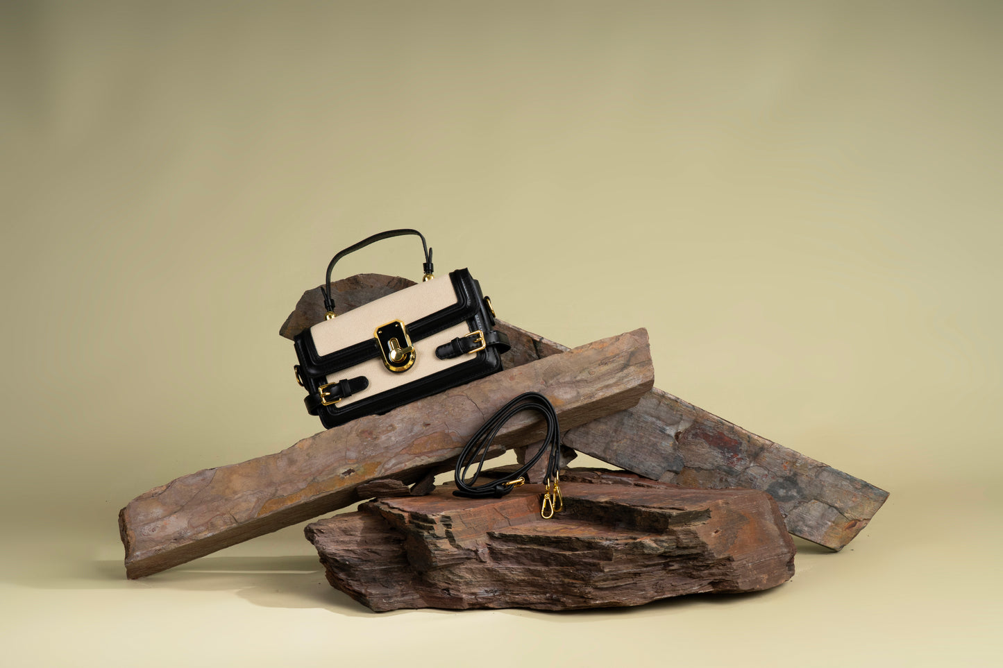 Charlie Sling Bag