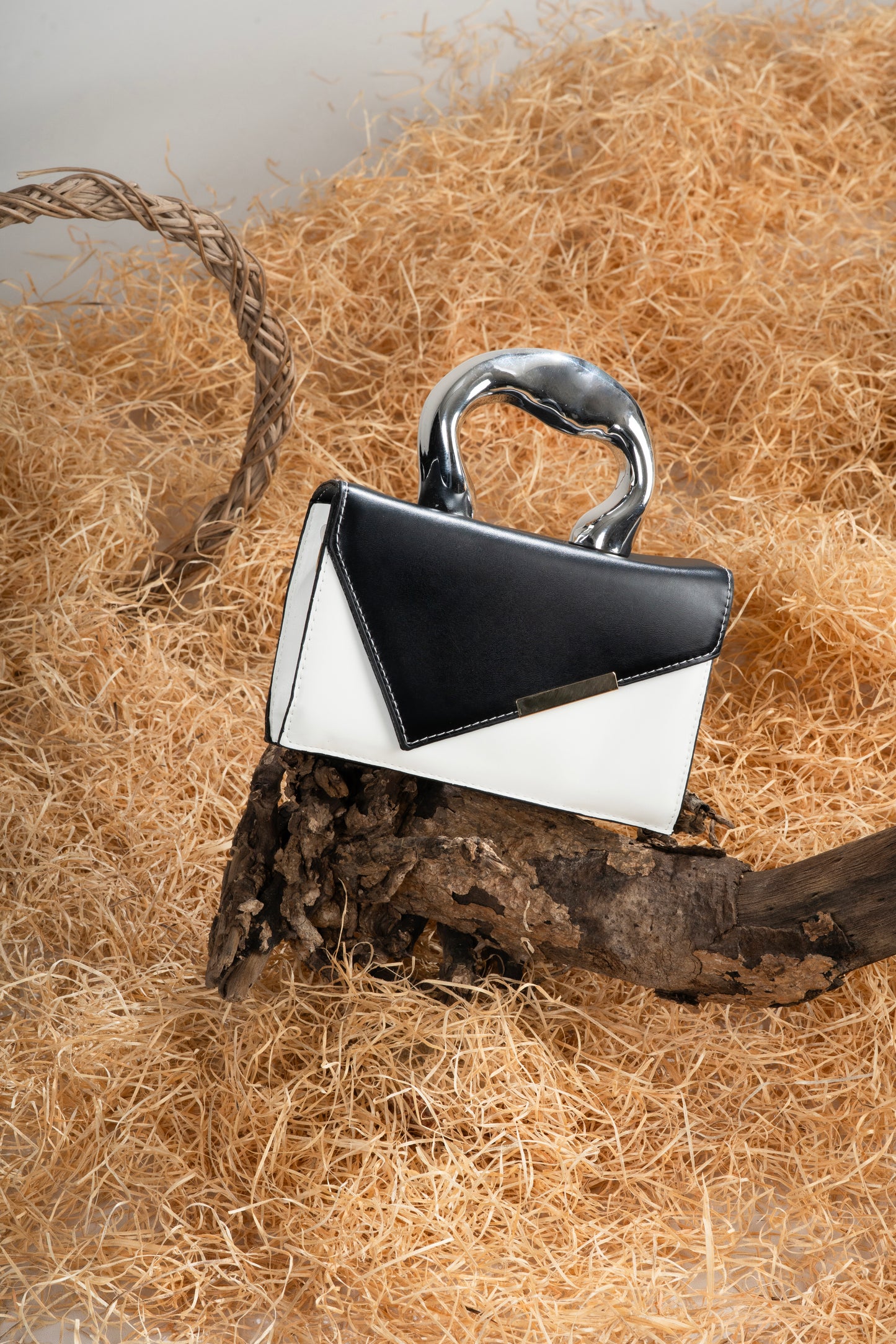 Julia Sling Bag