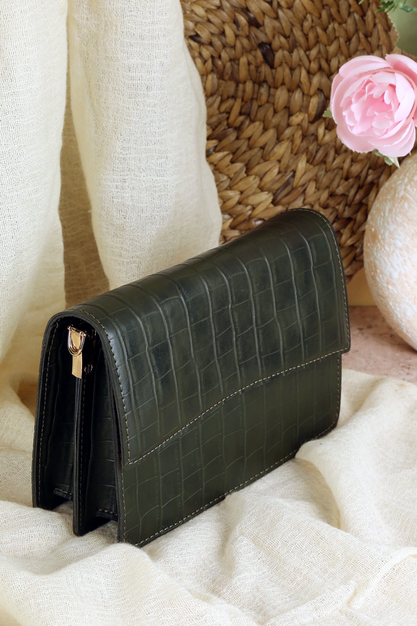Evelyn Sling Bag