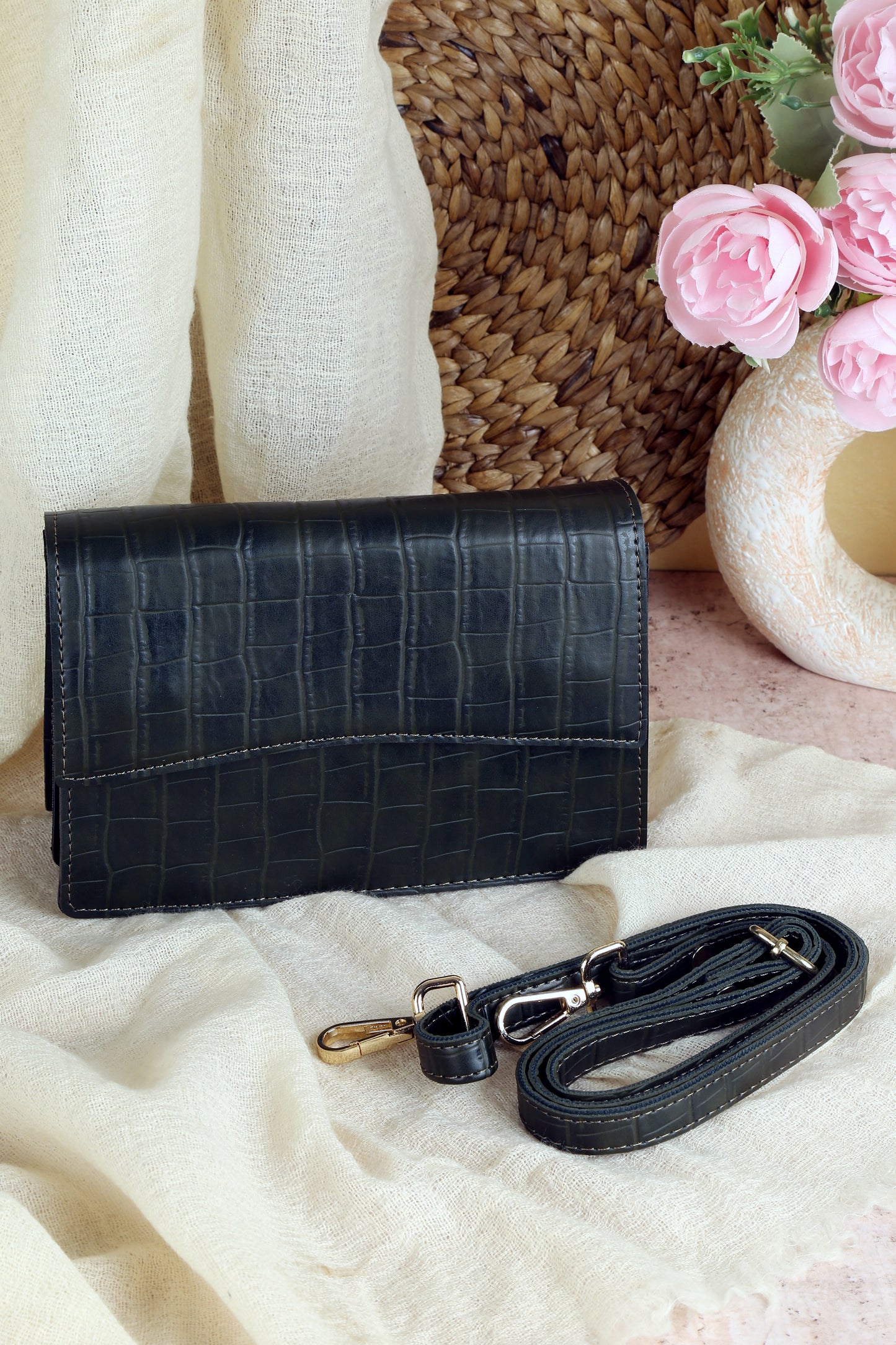 Evelyn Sling Bag