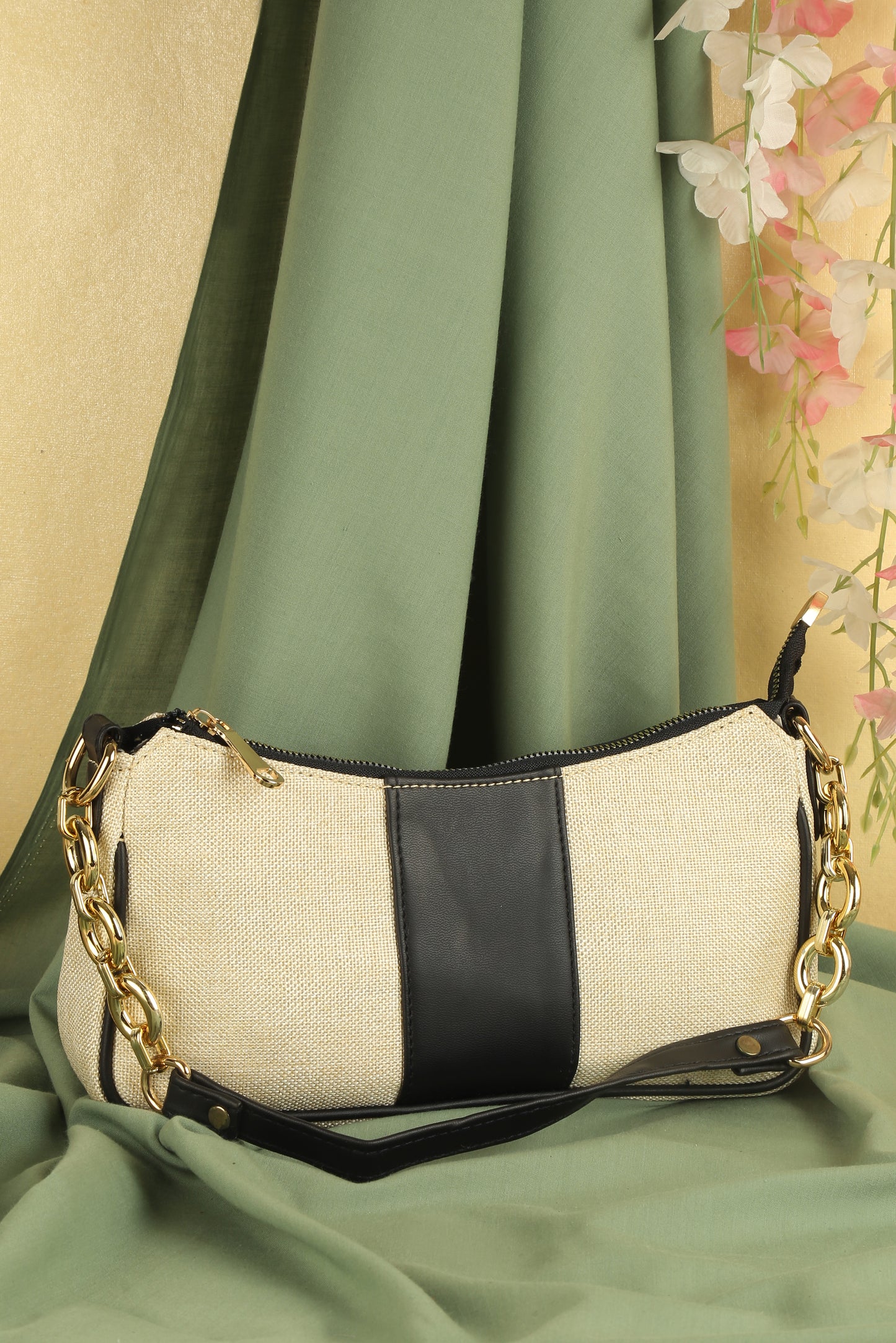 Harper Sling Bag