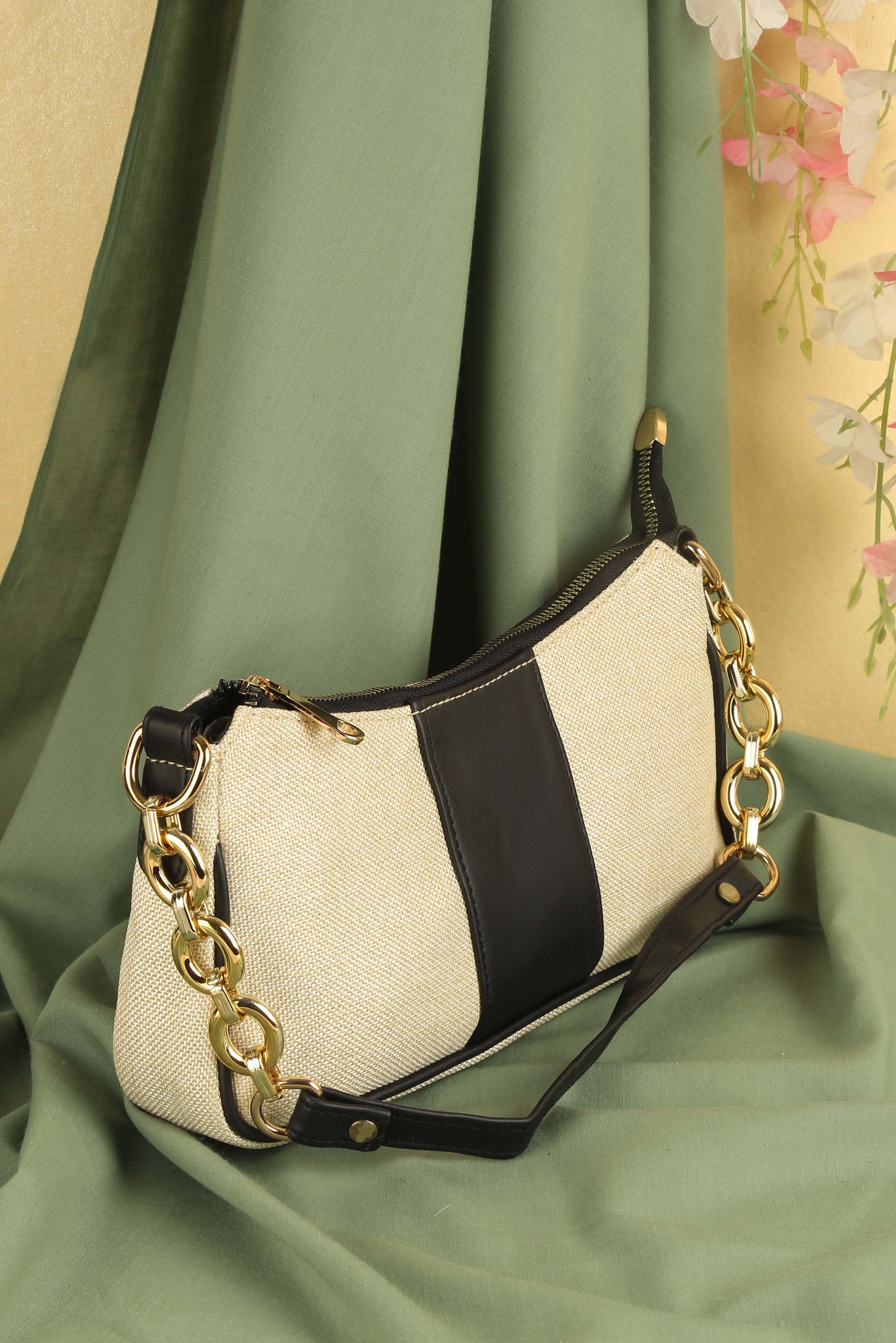Harper Sling Bag