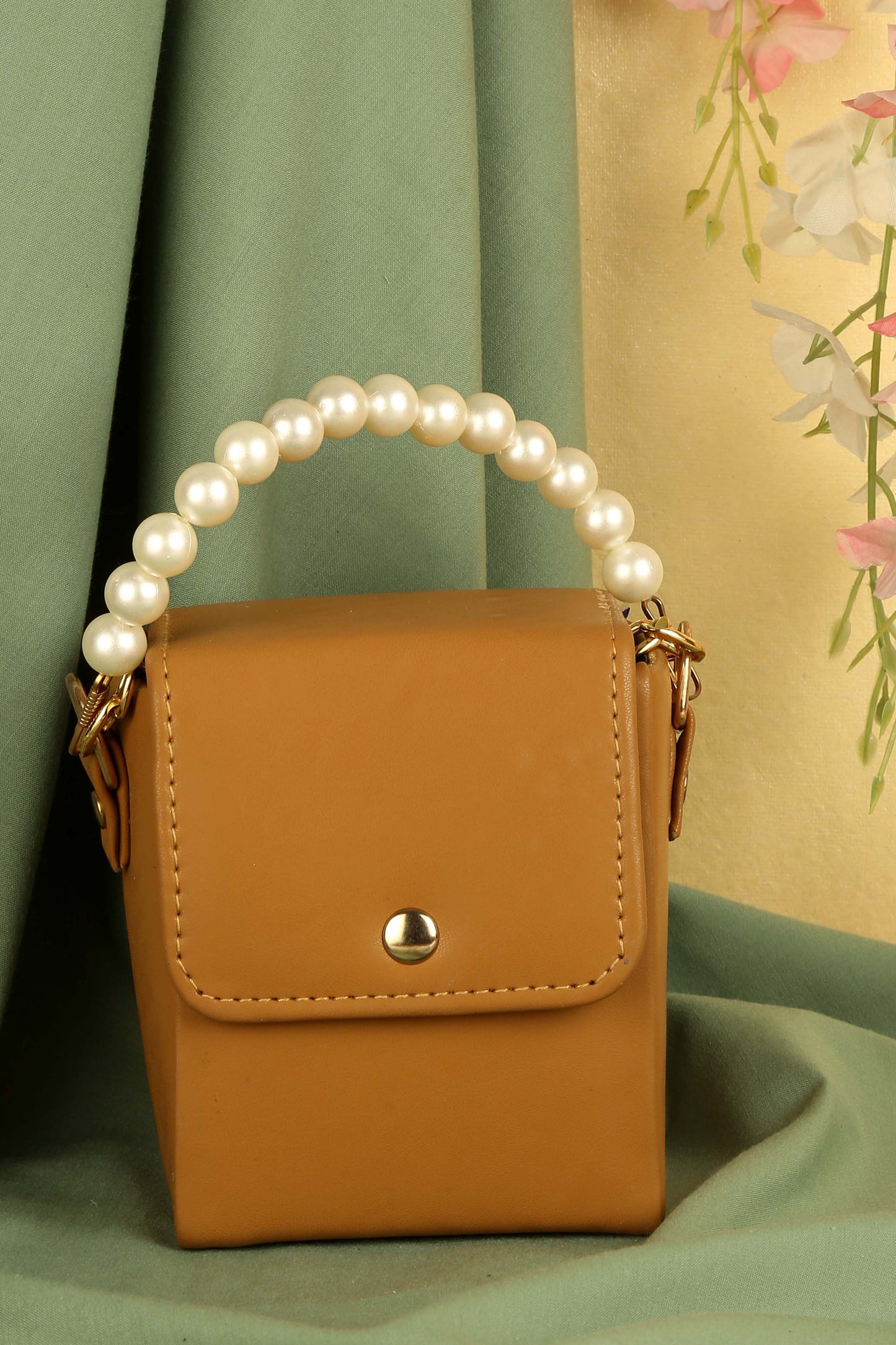 Hazel Sling Bag