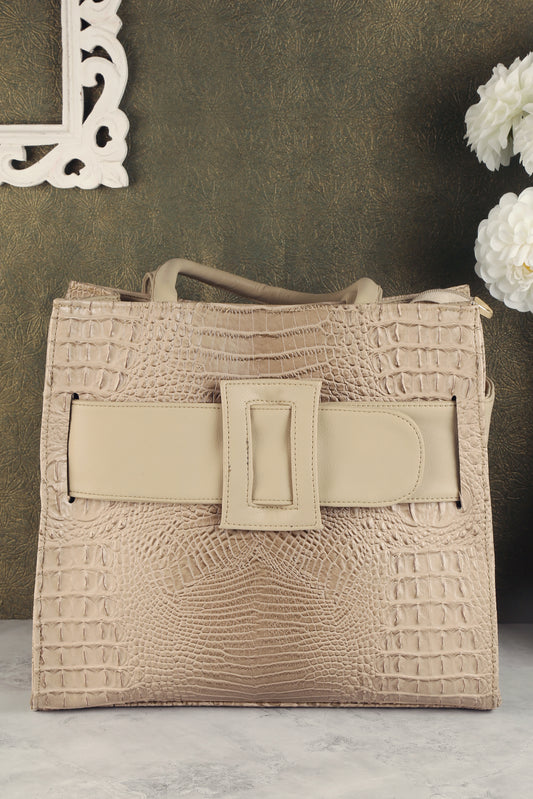 Avery Hand Bag