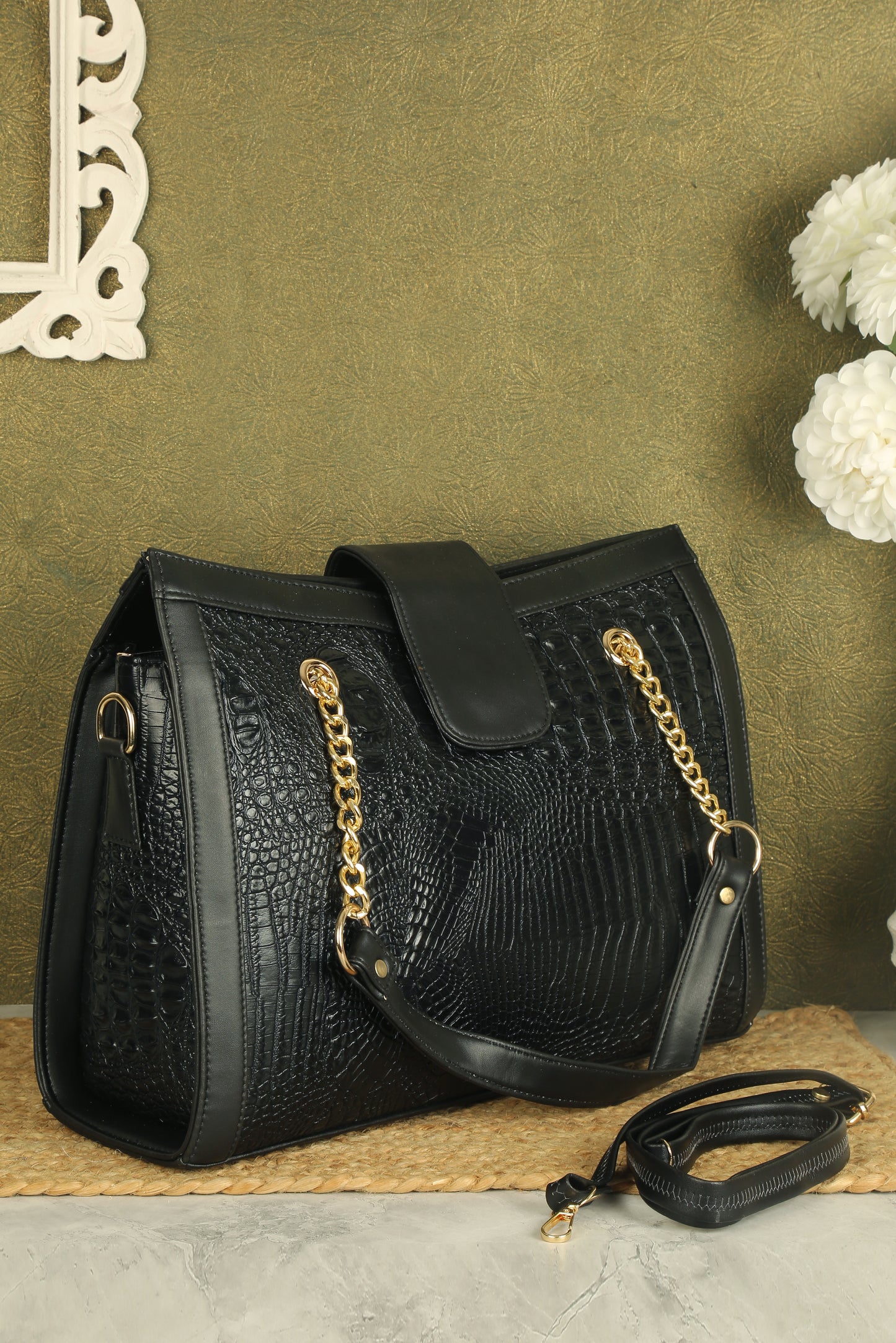Abigail Shoulder Bag