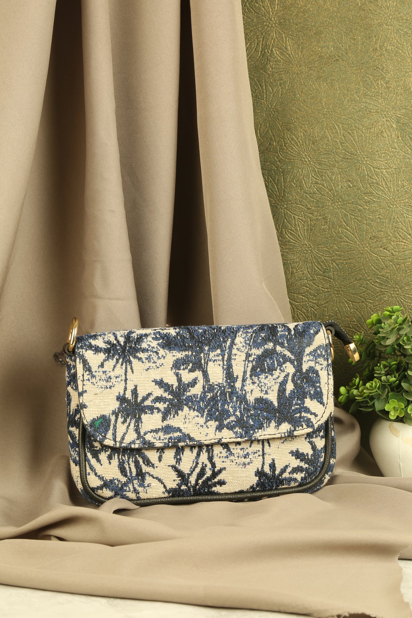 Emma Sling Bag