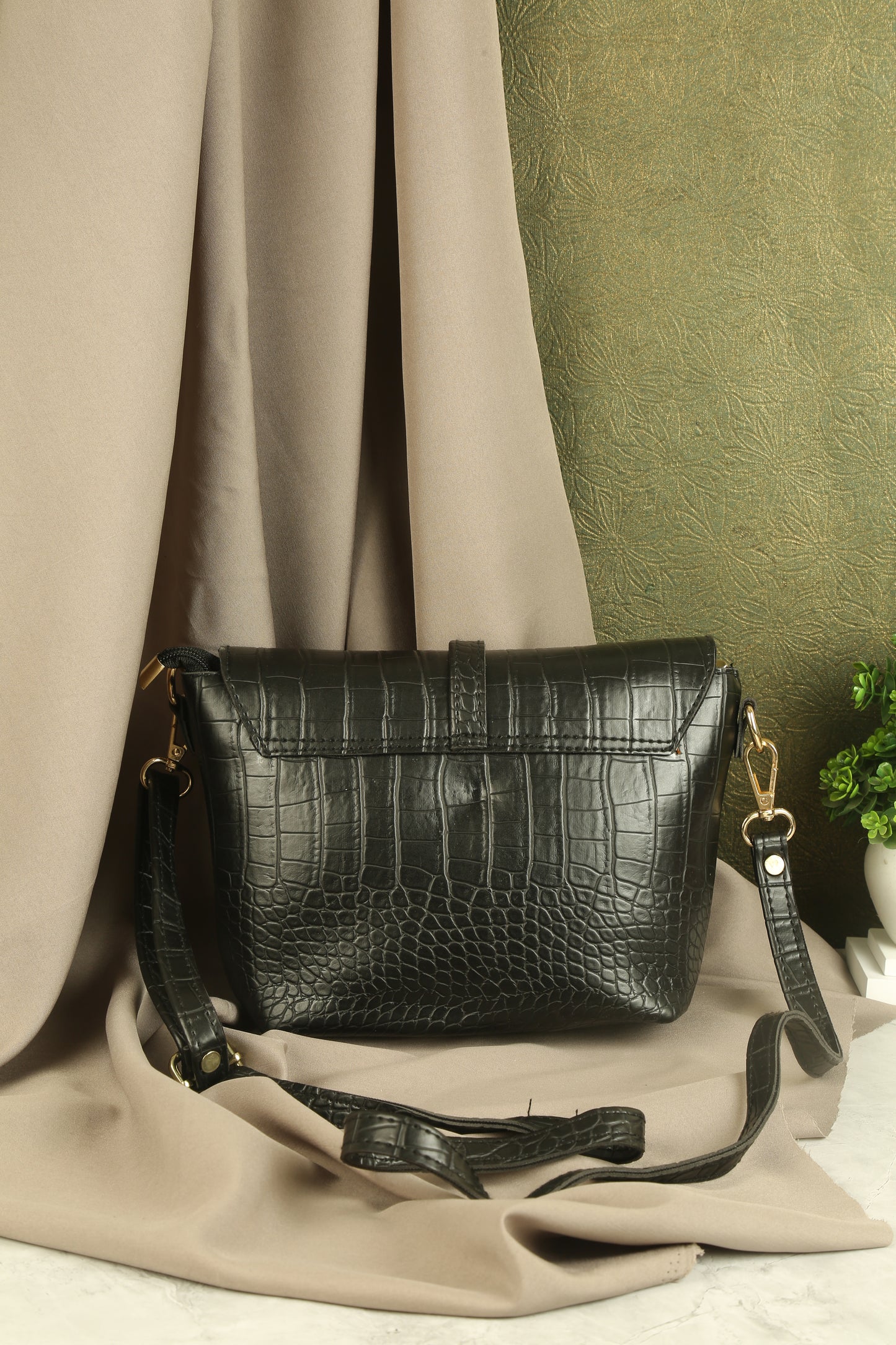 Isabella Sling Bag