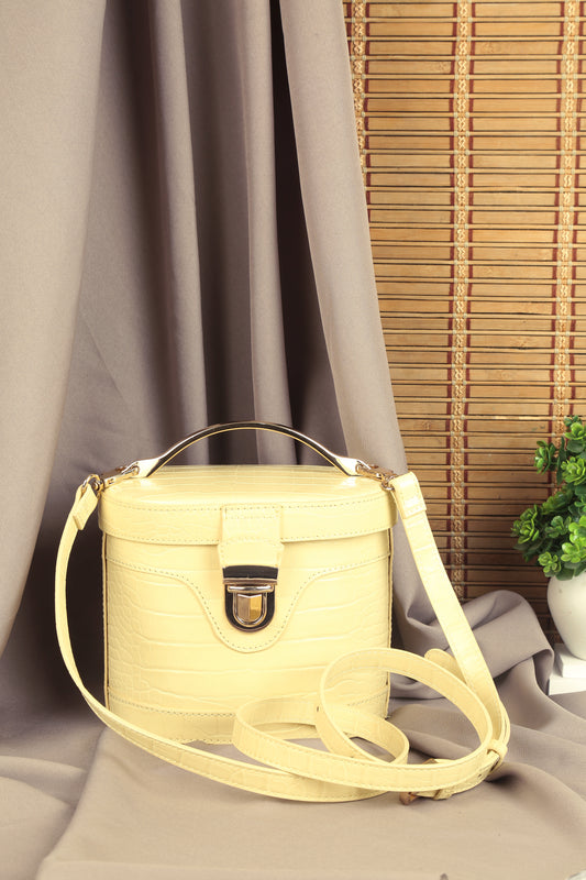 Nora Sling Bag