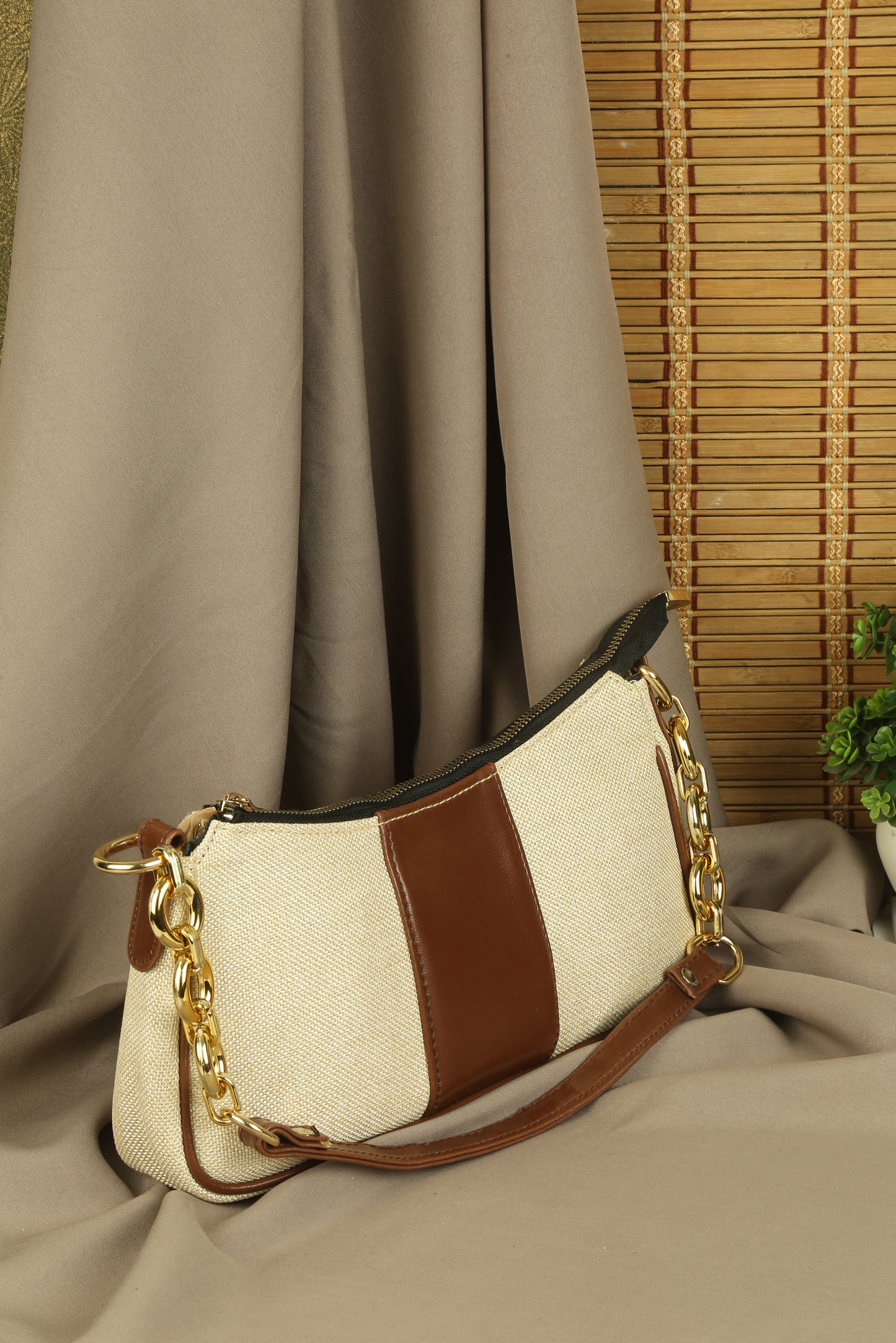 Harper Sling Bag