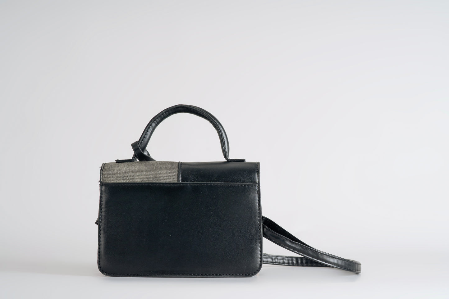 Remi Sling Bag