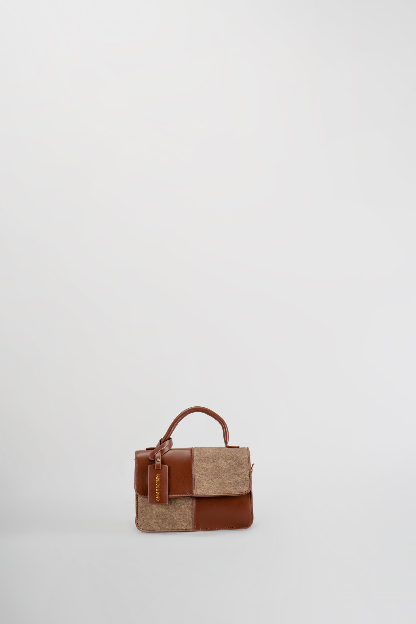 Remi Sling Bag