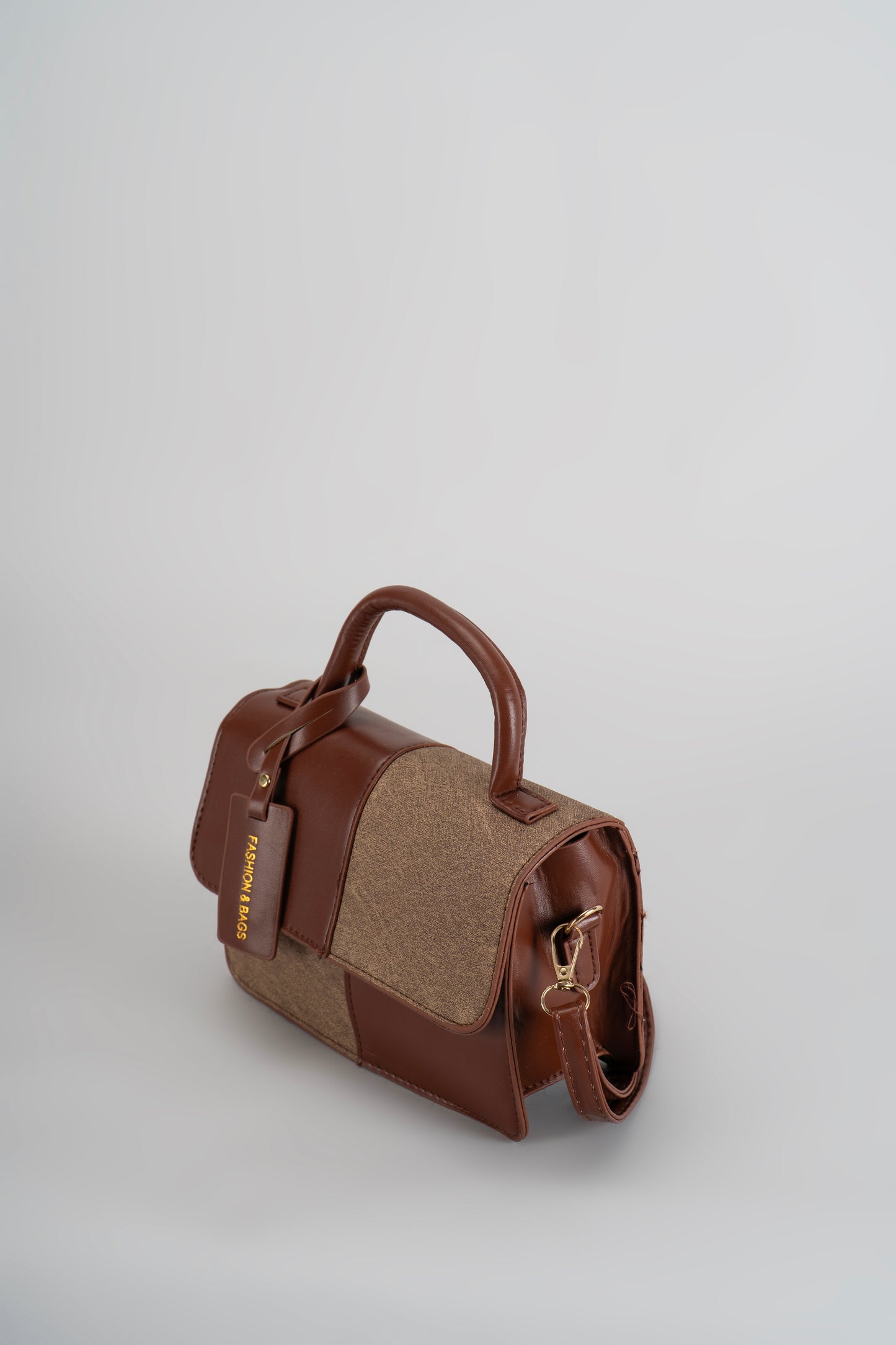 Remi Sling Bag