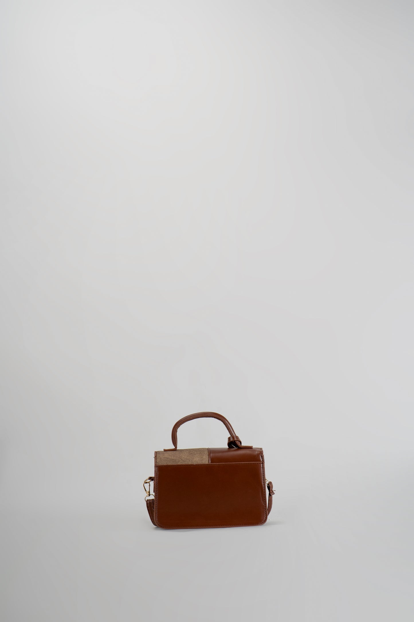 Remi Sling Bag