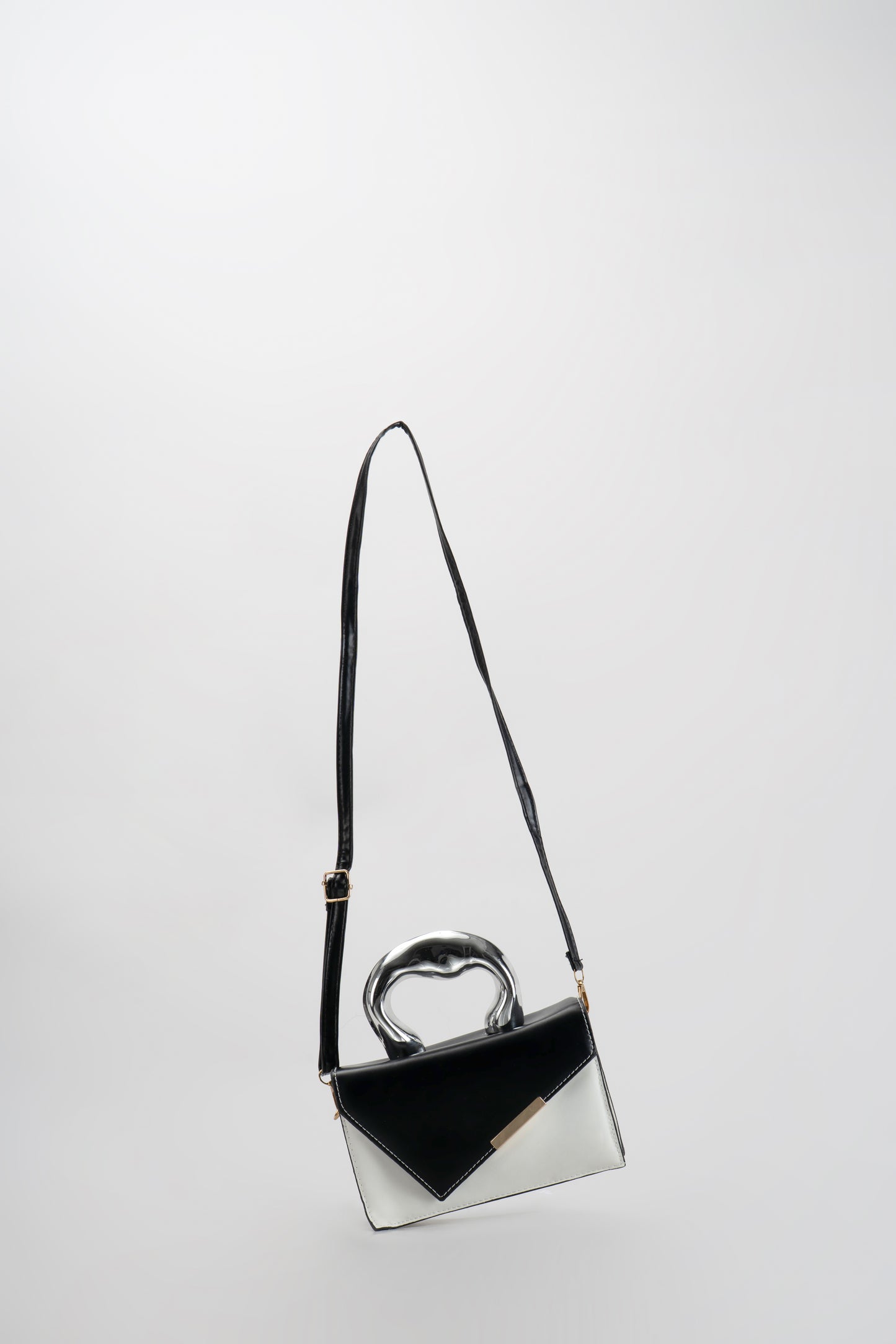 Julia Sling Bag