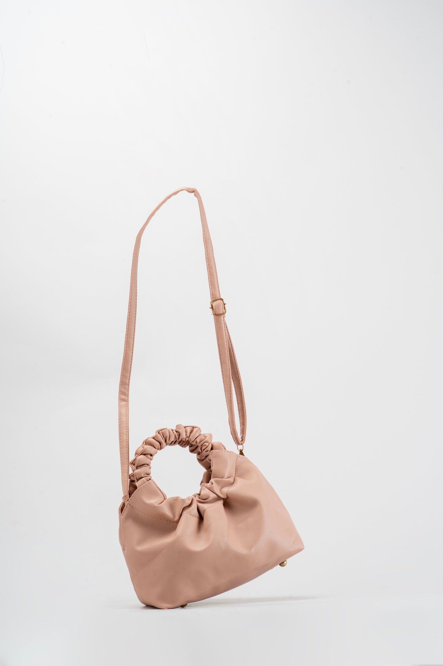 Quinn Sling Bag